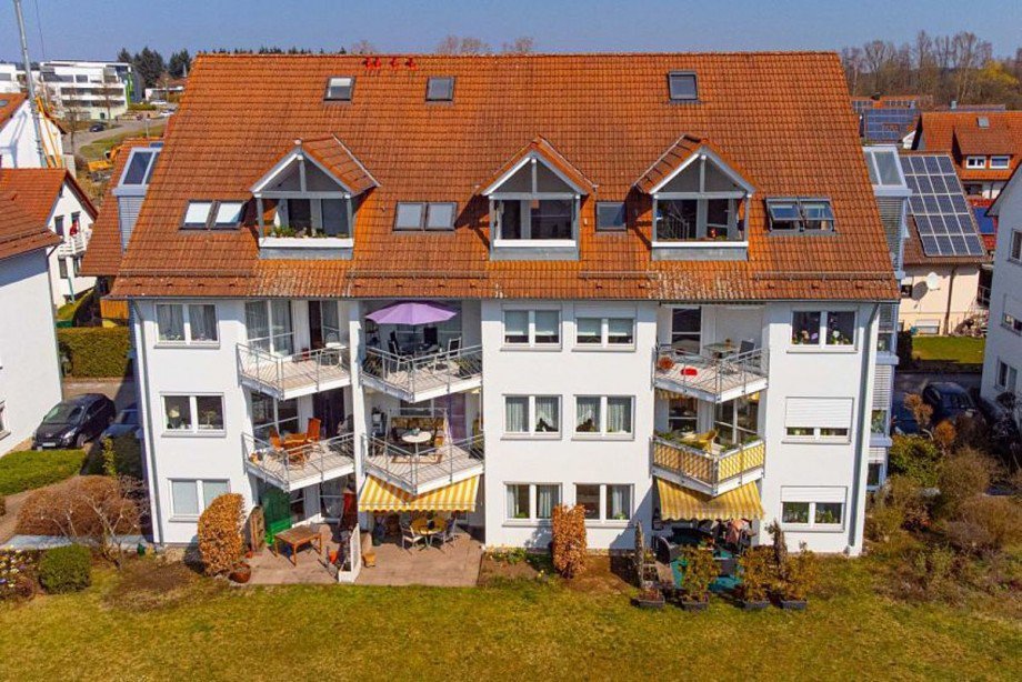 Luftaufnahme S�d-Ansicht Maisonettewohnung Calw-Heumaden