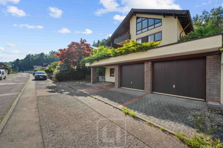 Doppelgarage | Stellpl�tze Mehrfamilienhaus Bad Wildbad