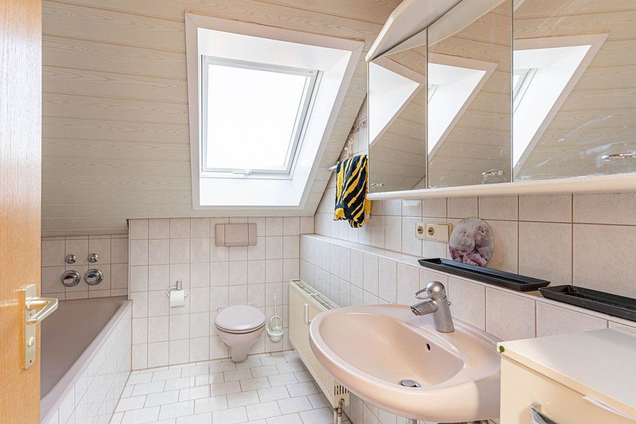 Tageslichtbad... Maisonettewohnung Calw-Heumaden