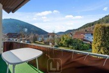 1. OG | Loggia & Aussicht Wohnhaus mit 4 Einheiten | Eigennutzung, Familie & Vermietung kombinieren | Attraktive Lage