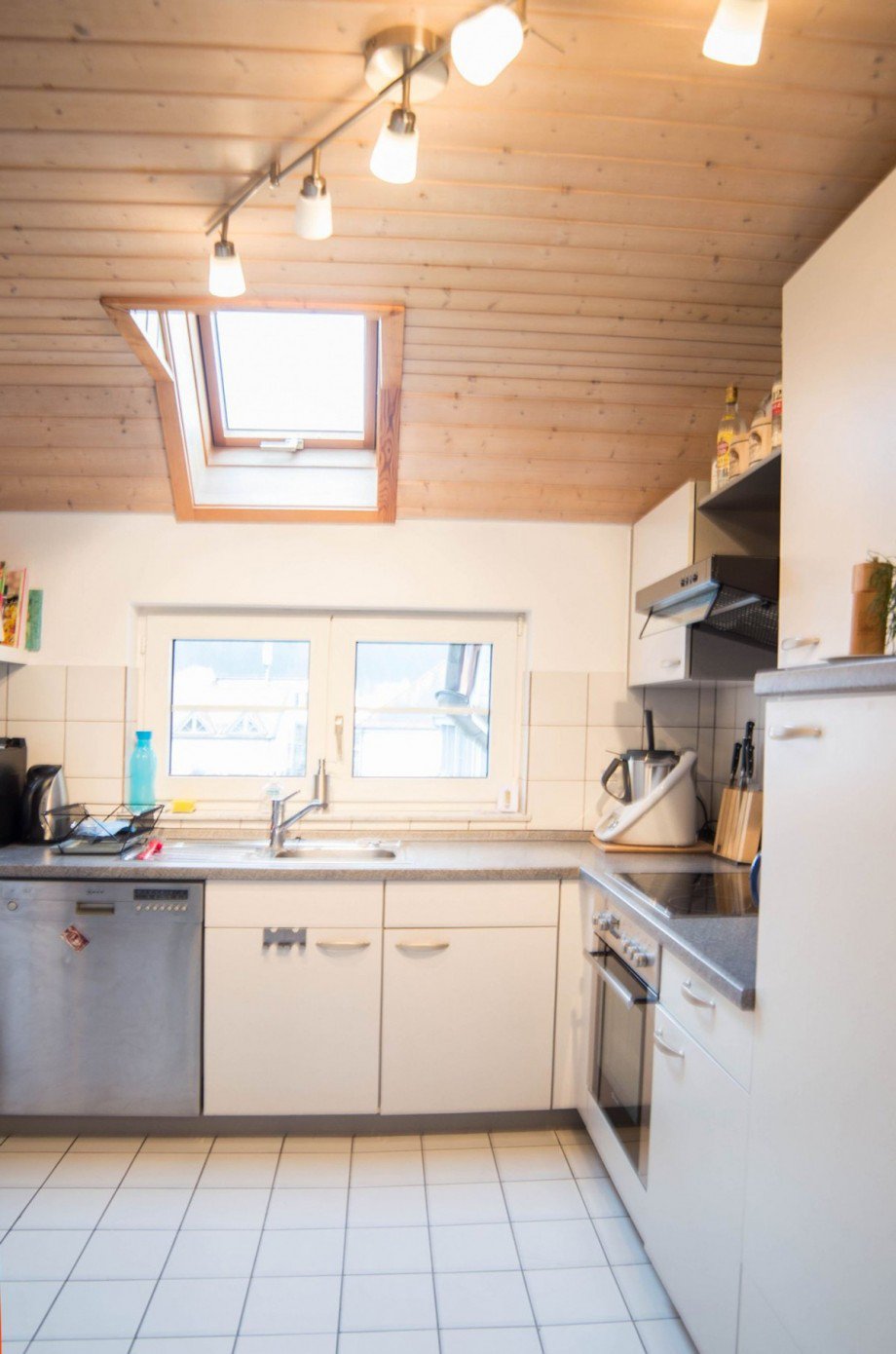 K�che inkl. EBK Dachgeschosswohnung Nufringen