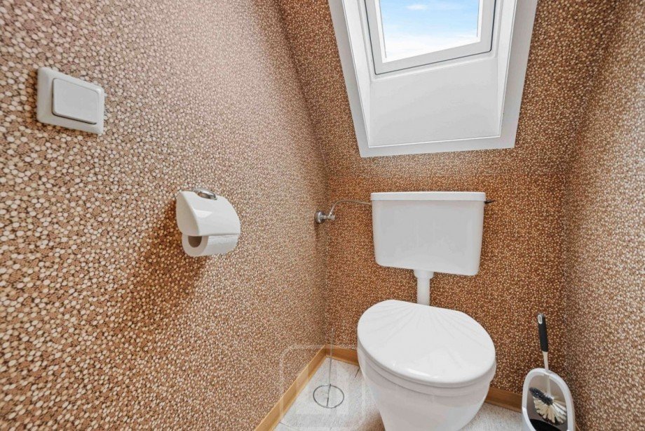 OG I WC Doppelhaush�lfte Dobel