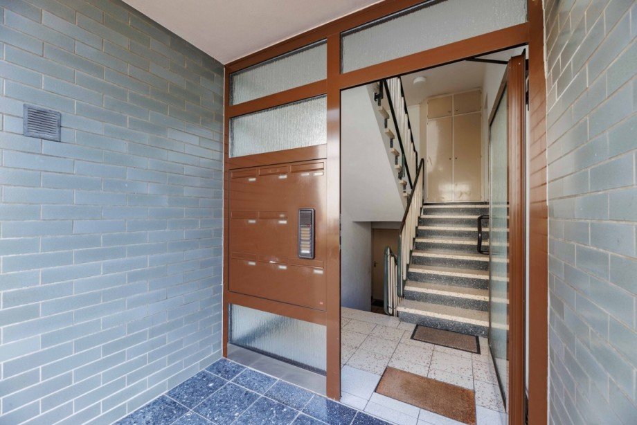 Eingang | Treppenhaus Etagenwohnung Stuttgart