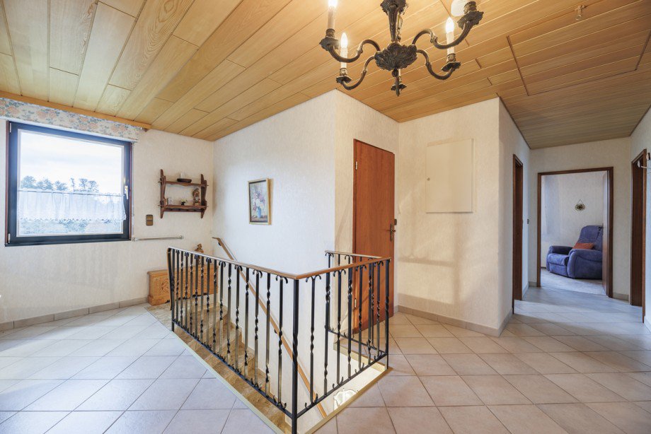 Treppenaufgang | Flur Einfamilienhaus Althengstett-Ottenbronn