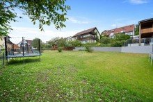 Viel Platz zum Toben und... Modernisiertes Mehrgenerationenhaus mit ELW | 231 m� Wohnfl�che | 827 m� Grundst�ck