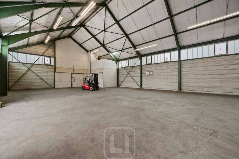 Sofort nutzbare Fl�che Lager Renningen