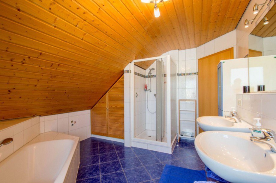 ...Dusche und... Einfamilienhaus Calw