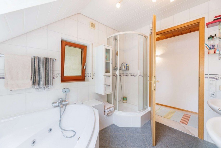 ...Dusche Einfamilienhaus Calw
