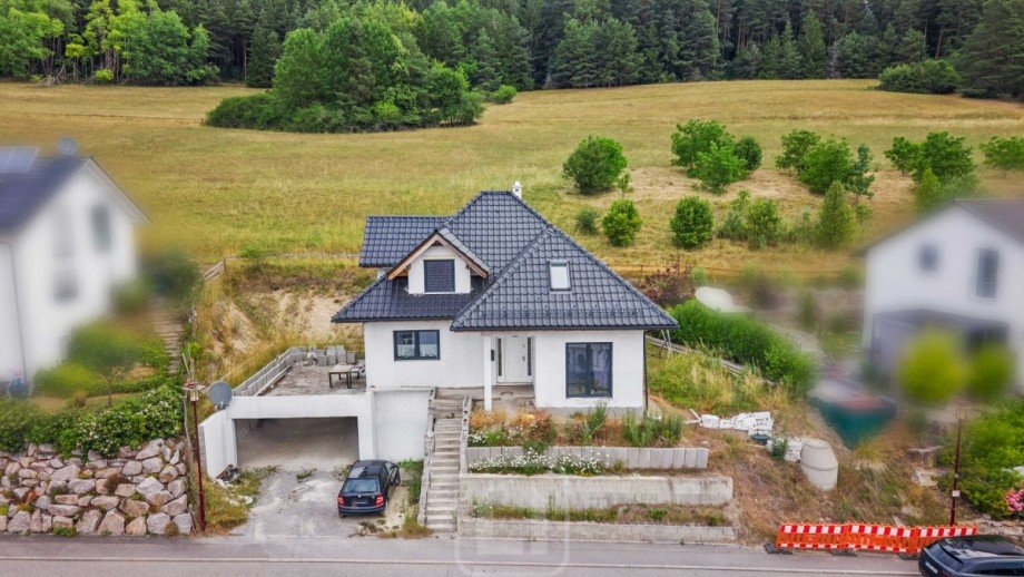 Frontansicht Einfamilienhaus Haiterbach