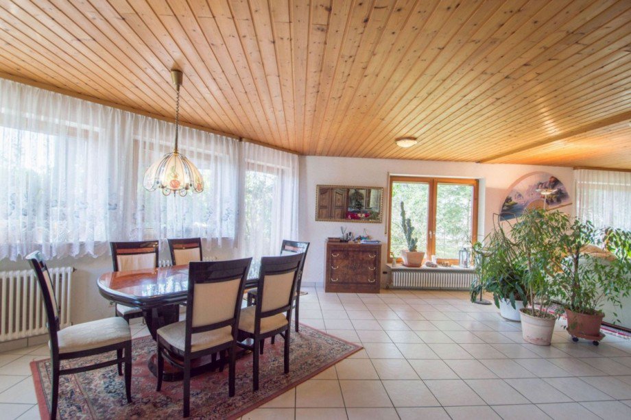 ...Essbereich m. Zugang zur... Einfamilienhaus Sch�mberg