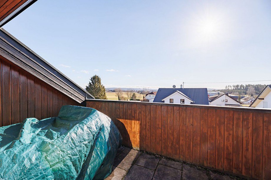 Dachterrasse S�dseite Mehrfamilienhaus Wildberg-Sch�nbronn
