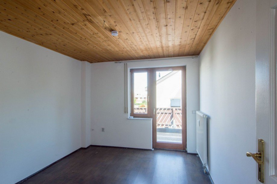 2. Schlafraum Mehrfamilienhaus Neuhausen