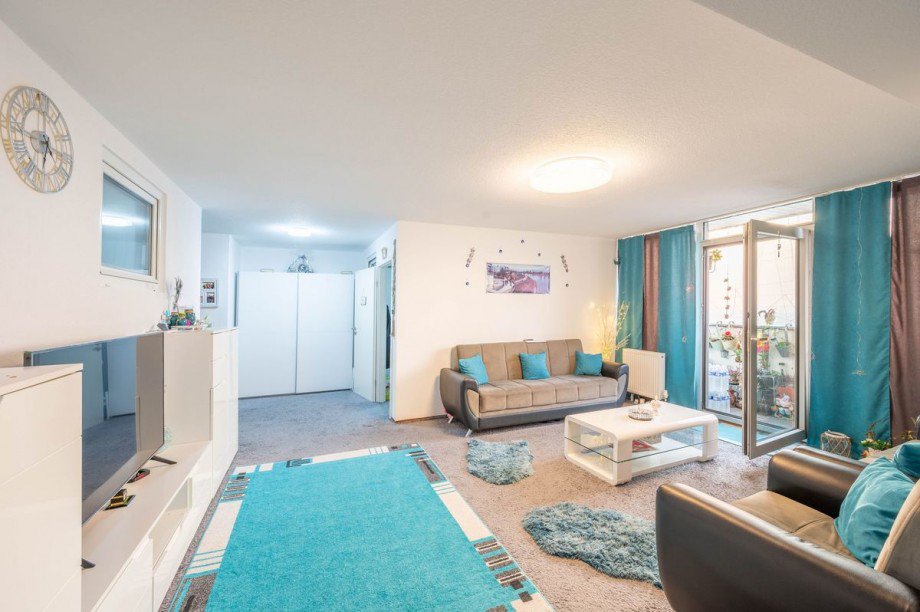Gro�z�giges Wohnzimmer Etagenwohnung Ludwigshafen am Rhein