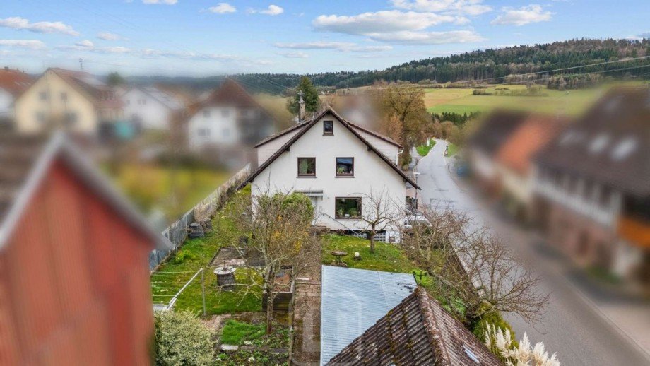 Nordwest-Ansicht Zweifamilienhaus Ebhausen