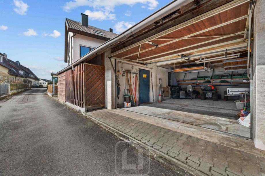 Doppelgarage Doppelhaush�lfte B�blingen