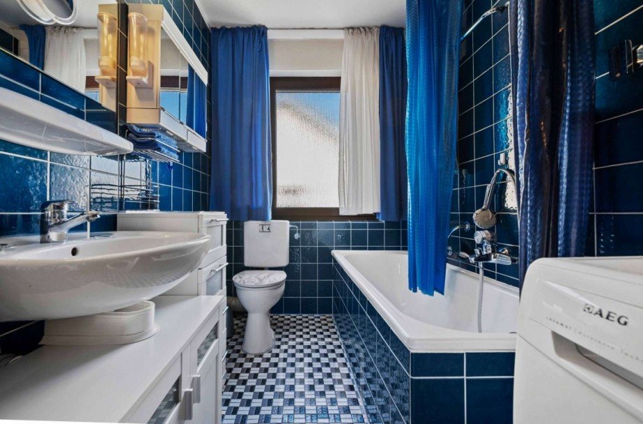 DG | Tageslichtbad Mehrfamilienhaus Bad Wildbad