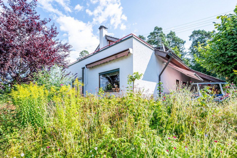 S�dwest-Ansicht Wohnhaus Einfamilienhaus Althengstett