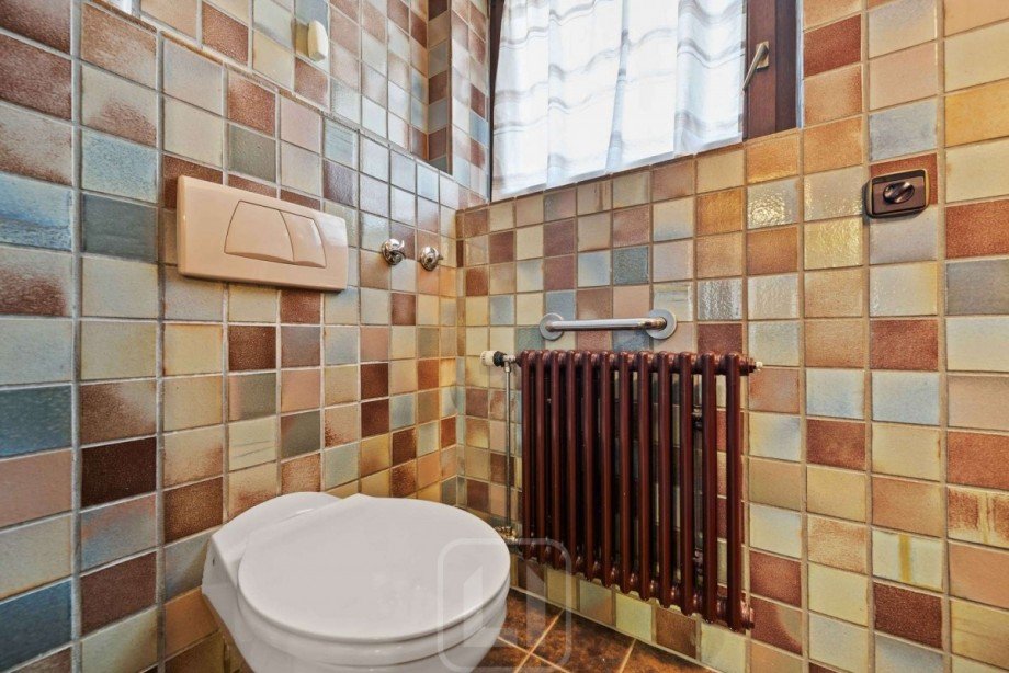 OG | G�ste-WC Mehrfamilienhaus Bad Wildbad