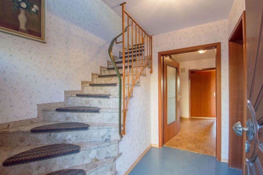Eingangsbereich/Flur Zweifamilienhaus Simmozheim