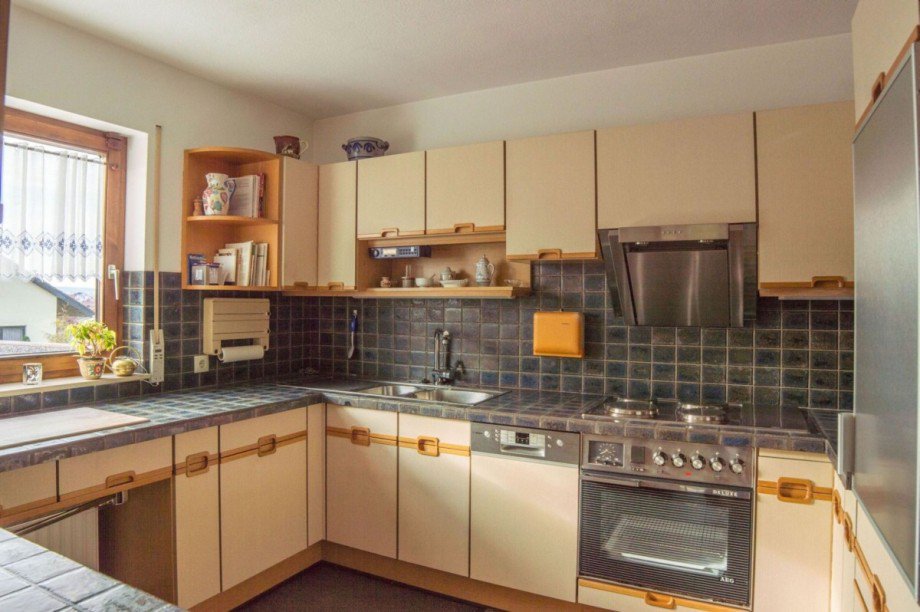 ...K�che und... Zweifamilienhaus Althengstett