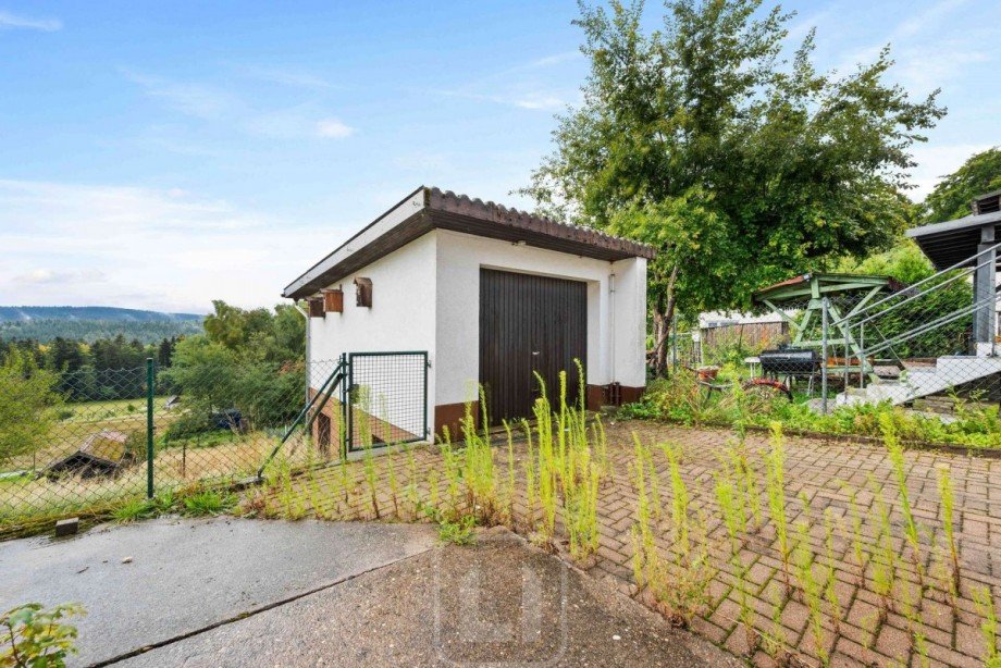 Garage | Eingang Garten Doppelhaush�lfte Dobel