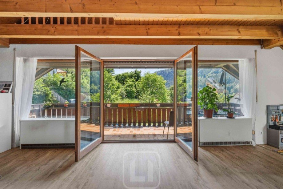 Lichtdurchflutet Mehrfamilienhaus Calw