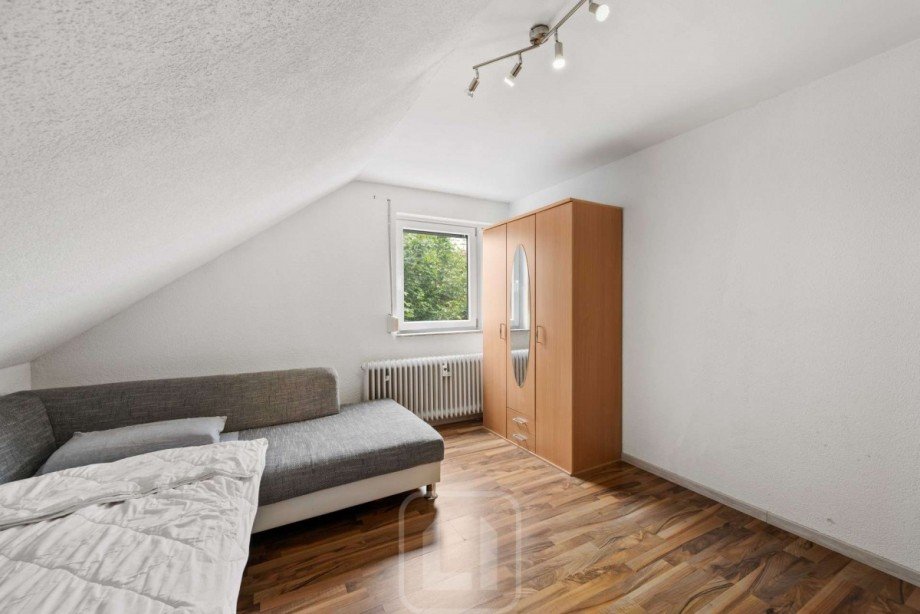 Kinder-/G�stezimmer Dachgeschosswohnung Leonberg