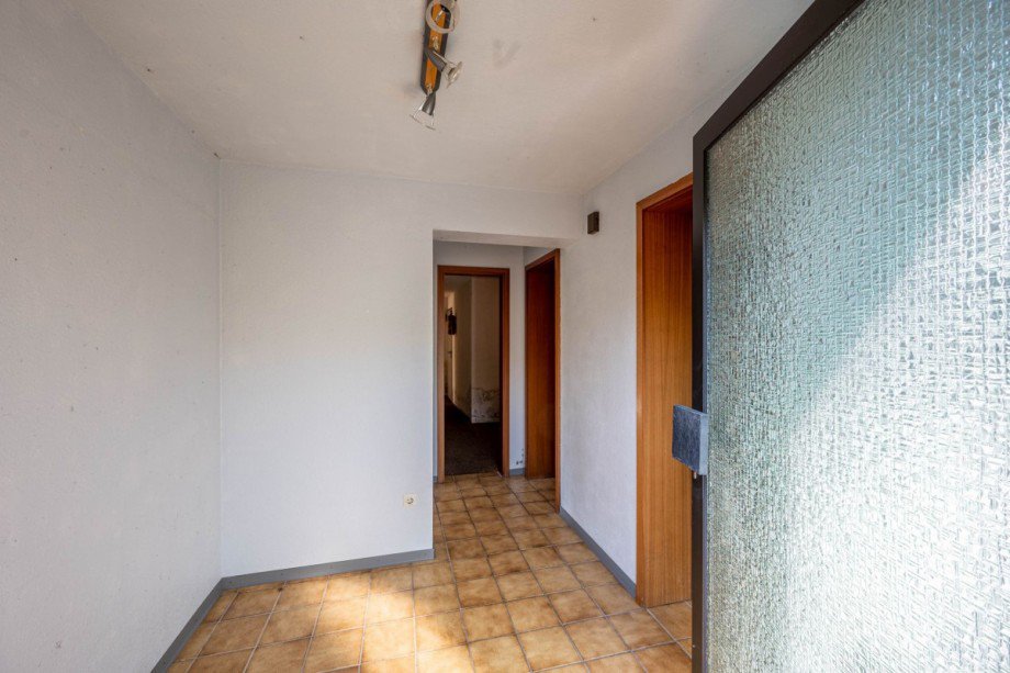 Separater Eingang ELW | Garderobe Einfamilienhaus Ebhausen