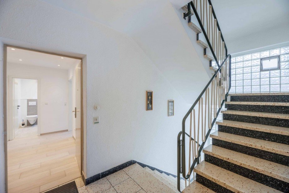 Eingang Wohnung 2. OG Etagenwohnung Stuttgart