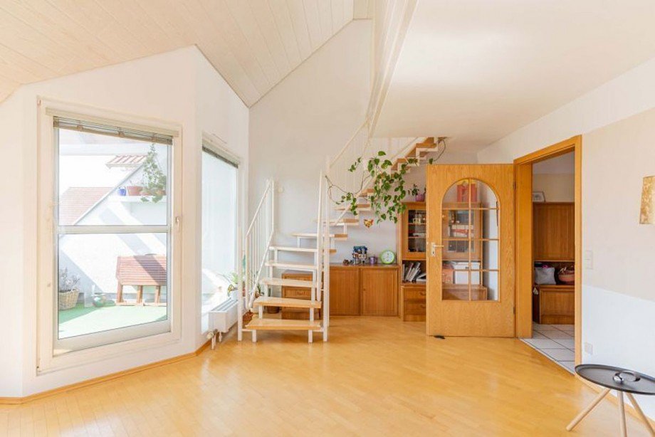 Aufgang zum 2. DG Maisonettewohnung Calw-Heumaden