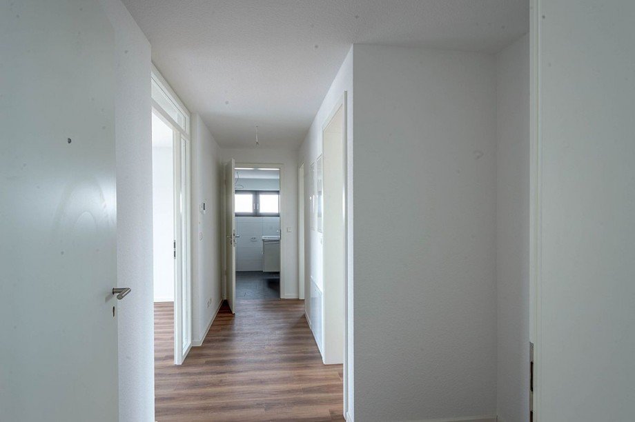 Freundlicher Eingangsbereich Dachgeschosswohnung Althengstett