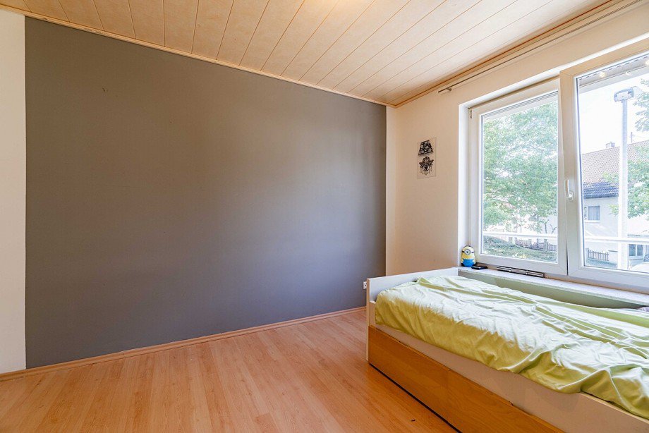 ...und gro�em Schrank Maisonettewohnung Magstadt