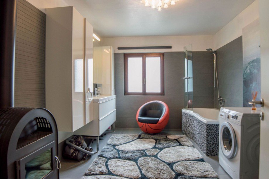 Gro�es Tageslichtbad mit... Doppelhaush�lfte Calw