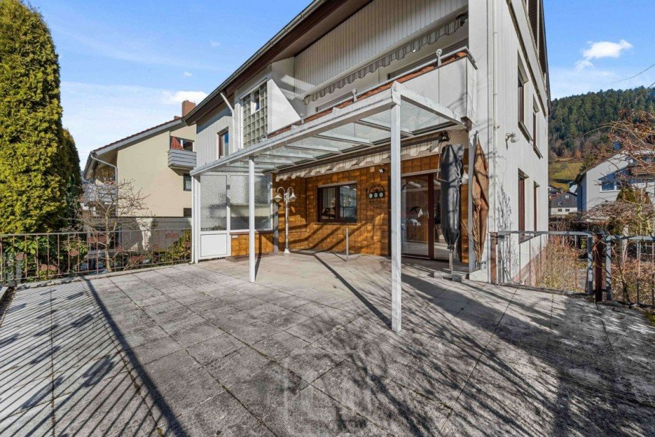 Weitl�ufige Terrassenfl�che Mehrfamilienhaus Bad Wildbad