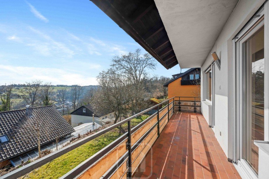 S�dausrichtung Zweifamilienhaus Altensteig