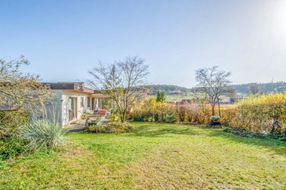 Gro�er Garten mit... Einfamilienhaus Calw