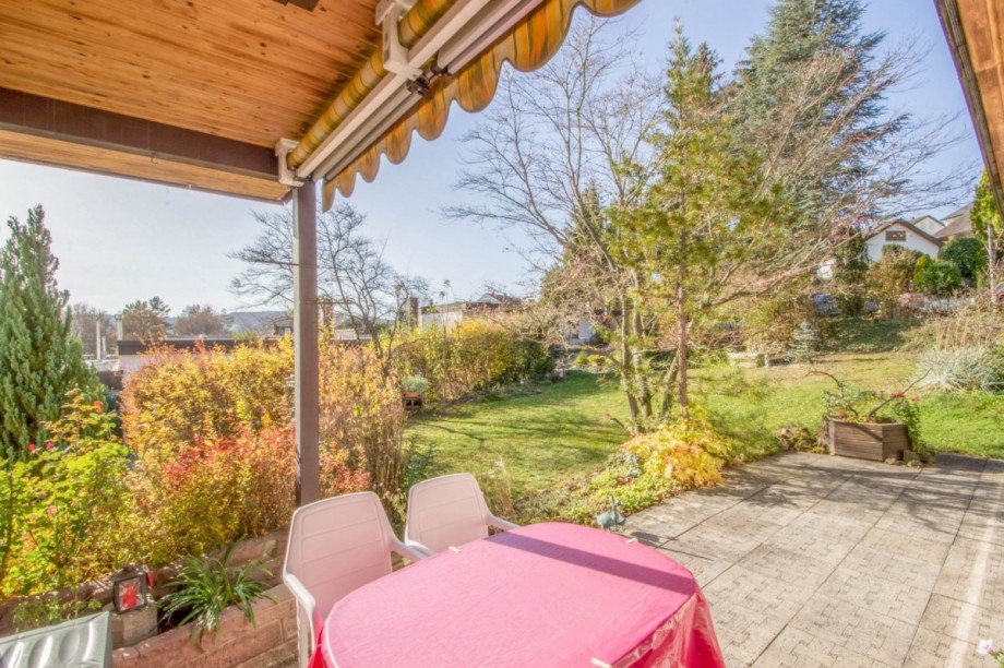 ...teil�berdacht mit Blick... Einfamilienhaus Calw