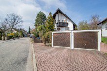 Au�enansicht/Doppelgarage Wohnhaus mit gro�em Garten in sch�ner Ortsrandlage | Einliegerwohnung | Doppelgarage