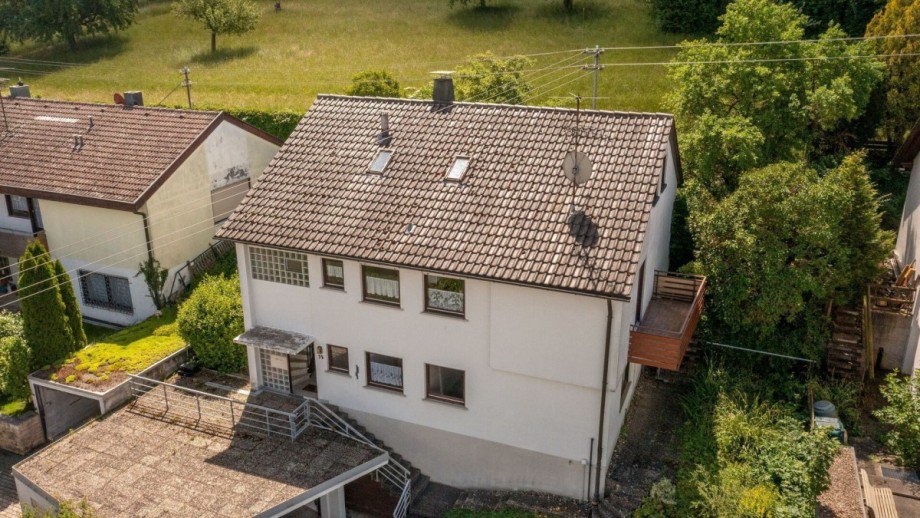 Hausansicht Nord-West Zweifamilienhaus Heimsheim