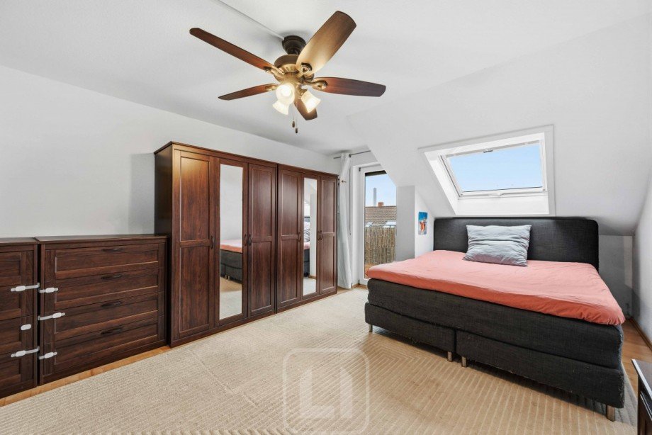 Ger�umiges Schlafzimmer Wohnung Stuttgart