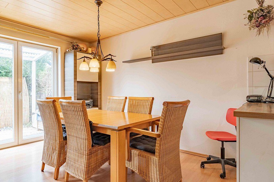 Essbereich f�r gemeinsame Abende bei leckerem Essen und einem Gl�schen Wein Maisonettewohnung Magstadt
