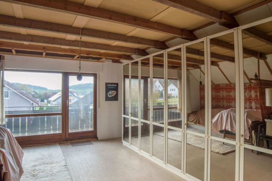 ...mit Zugang zum... Zweifamilienhaus Althengstett