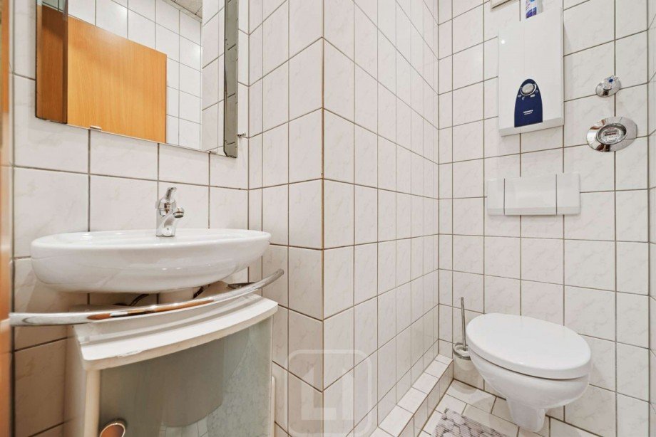 WC | Waschbecken Etagenwohnung Pforzheim