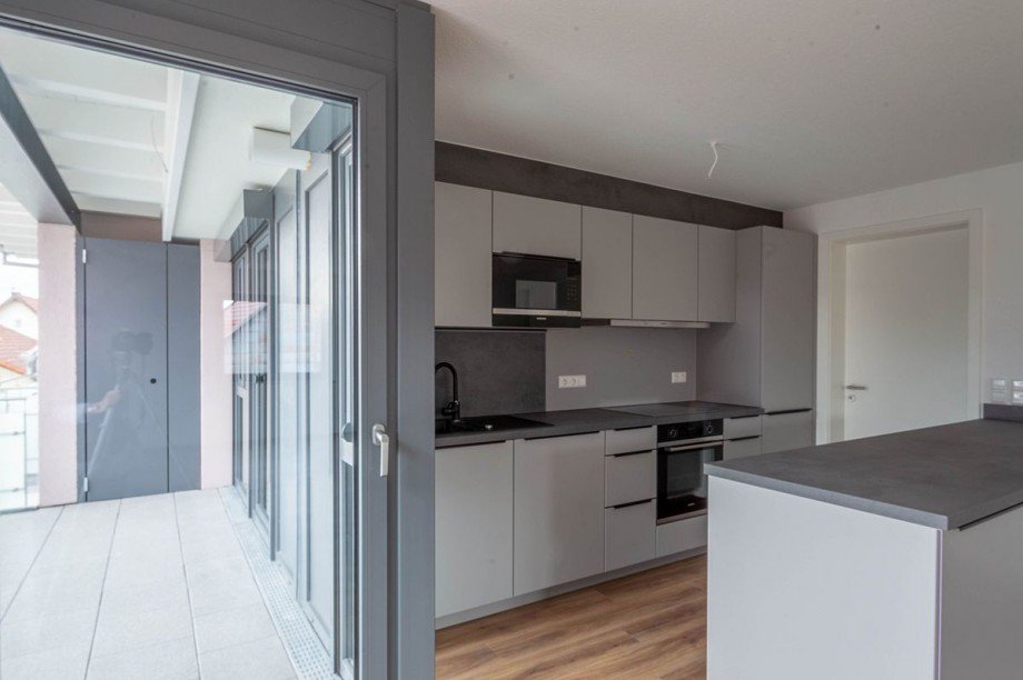 ...Glast�r zum Balkon Dachgeschosswohnung Althengstett