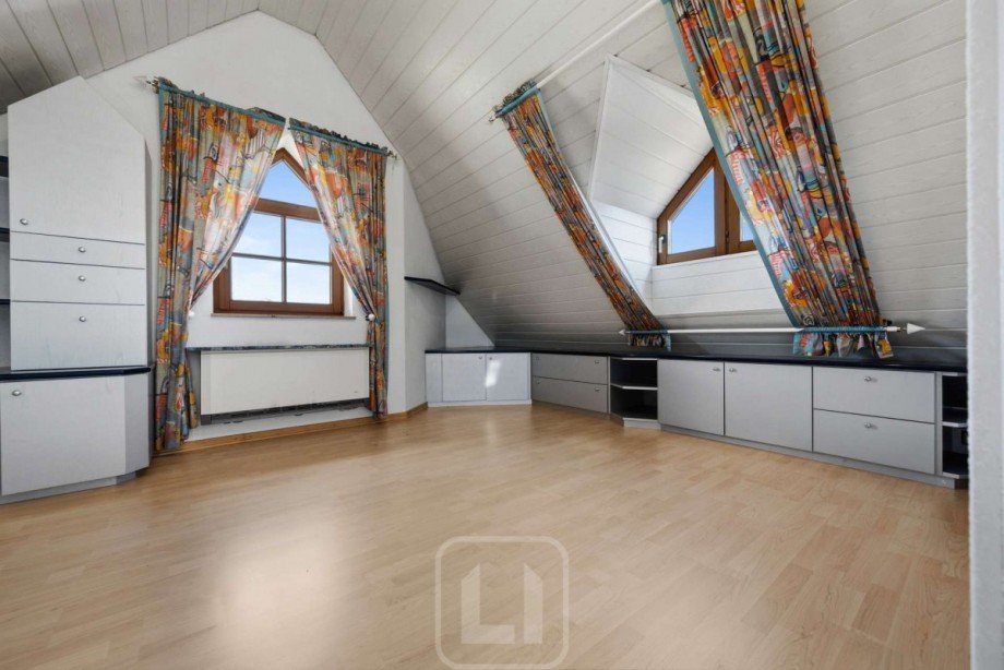 Ein Raum, viele M�glichkeiten Maisonettewohnung Ehningen