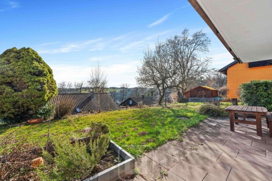 Au�enbereich mit Ausblick Zweifamilienhaus Altensteig
