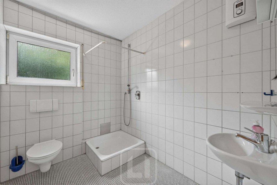 EG | Tageslichtbad Lager Renningen