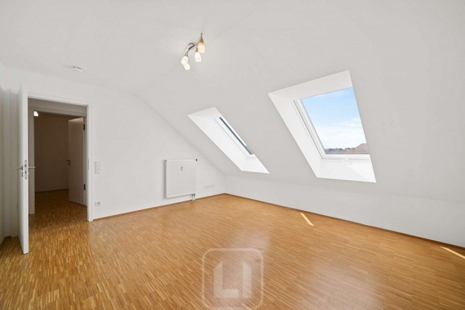 Schlafzimmer 1 (Ansicht 2) Dachgeschosswohnung Stuttgart