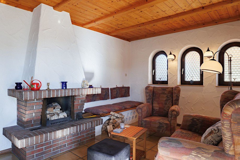 Holzkamin m. wohligem Ambiente Mehrfamilienhaus Wildberg-Sch�nbronn