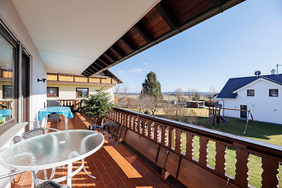 Blick nach drau�en Mehrfamilienhaus Wildberg-Sch�nbronn